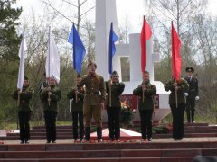 Митинг  у мемориала памяти погибшим шахтерам в Великой Отечественной войне