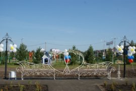 В осинниковском городском парке открылись сразу три новые зоны отдыха