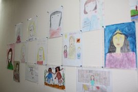 Выставка детских рисунков «Моя мама» проходит во всех филиалах Кузбасского регионального отделения Фонда